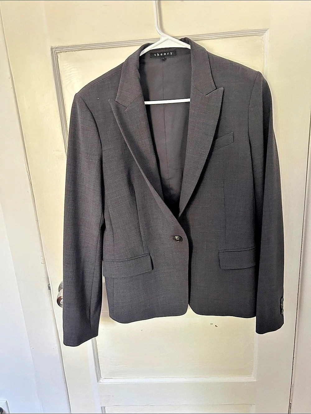 Theory Gray Fitted Blazer Size 10 Like New